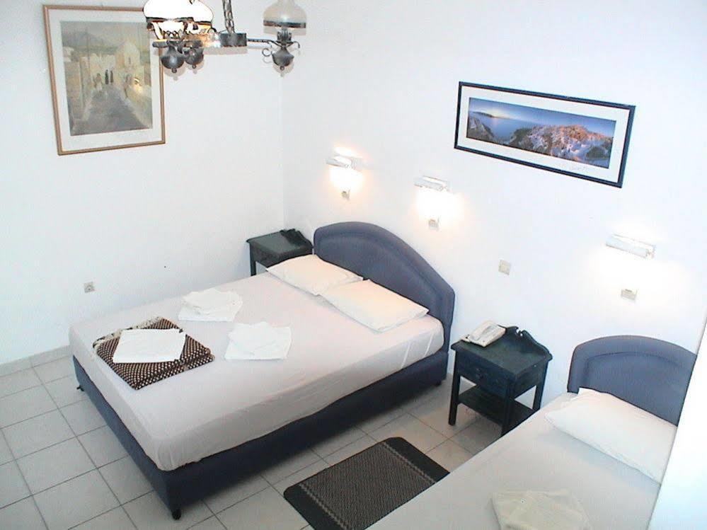 Asimina Hotel Firá Buitenkant foto