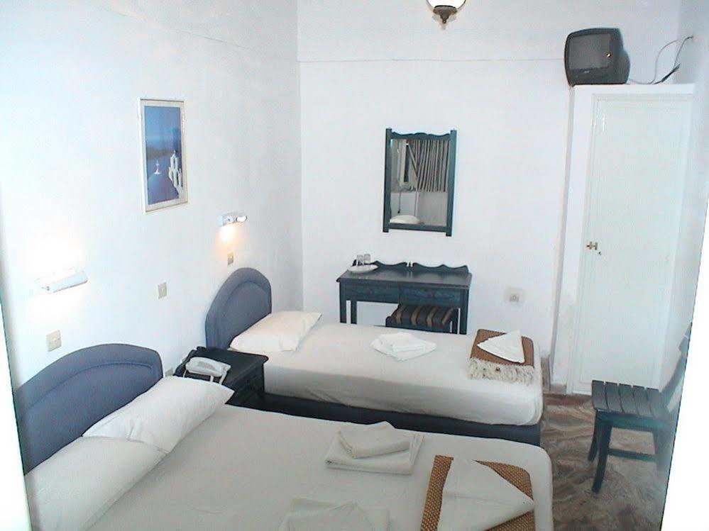 Asimina Hotel Firá Buitenkant foto
