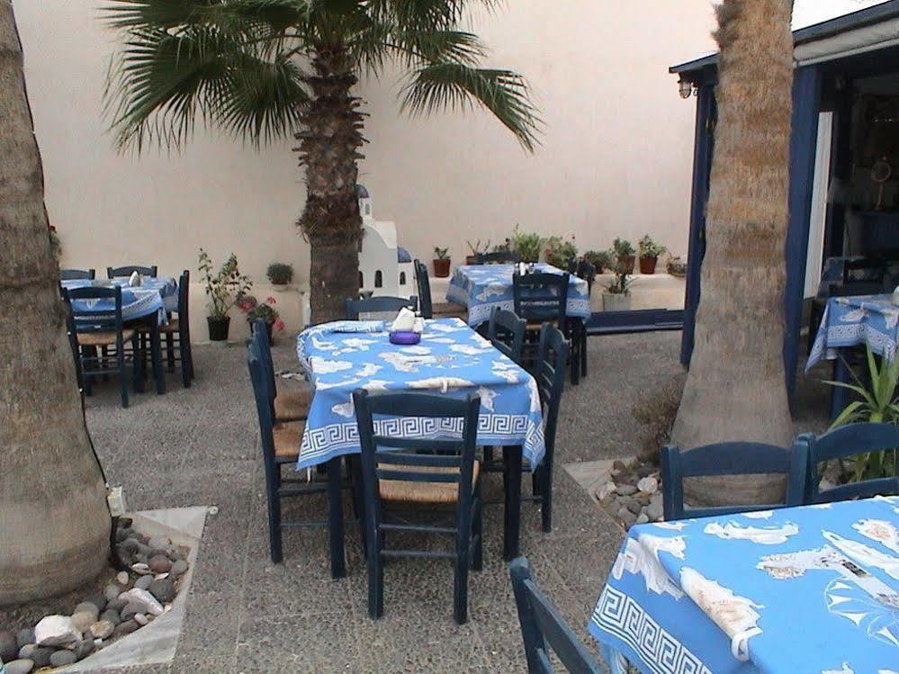 Asimina Hotel Firá Buitenkant foto