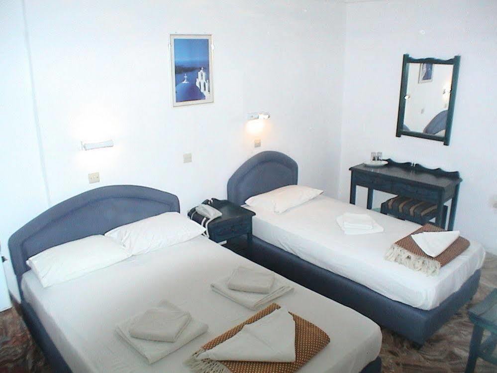 Asimina Hotel Firá Buitenkant foto